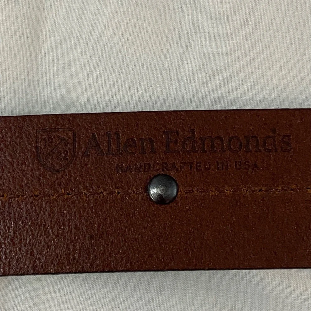 Allen Edmonds 13457 Studded Belt Men 36 Brown Leather Vintage Casual USA Made